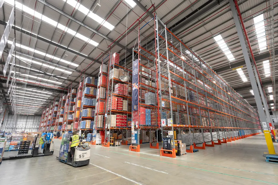 High-bay warehouse racking